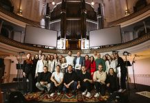 Хор «Гомін» і TEATR.org.ua зібрали близько 10 мільйонів гривень на ЗСУ у європейському турі